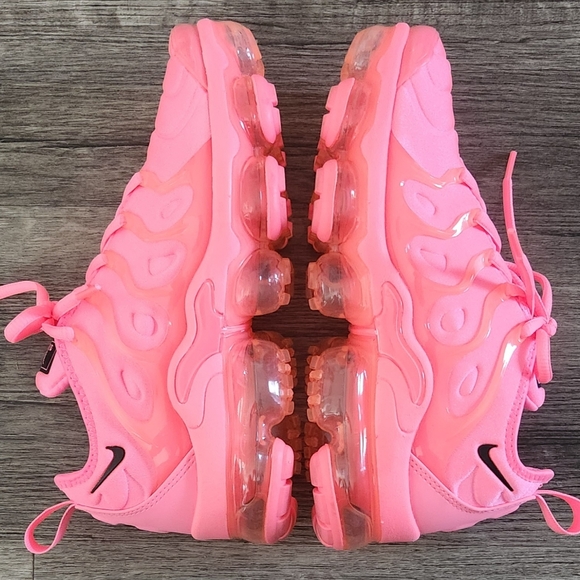 **LIKE NEW** Nike Air VaporMax Vapor Max Plus Sz 6.5 Vibrant Neon Bubblegum Pink - Picture 9 of 12